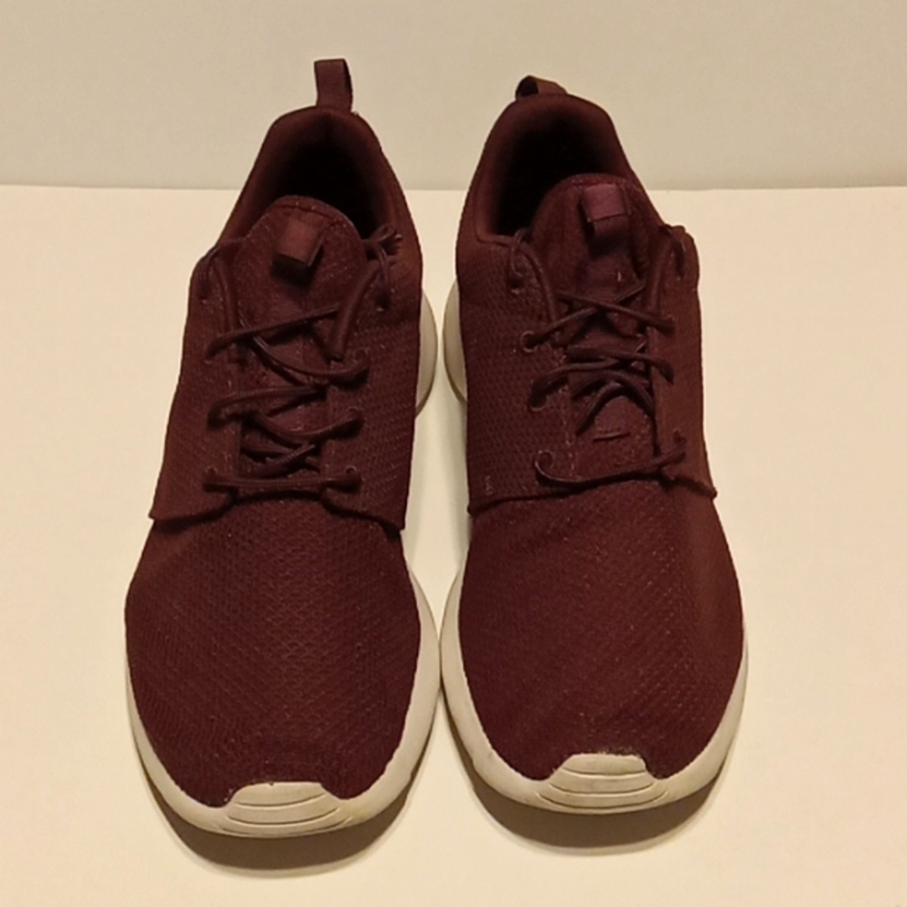 Maroon Size 11 Nike Roshe One - Picture 2 of 4